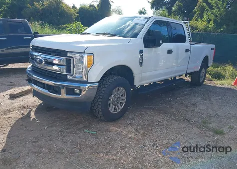 2017 Ford F-250 Xlt from USA, damaged, VIN 1FT7W2B66HED60298